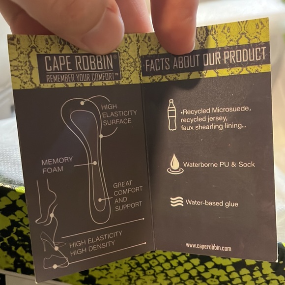 NWT Sz 7 Cape Robbin Grey Yuri Womens Boots - Picture 4 of 7